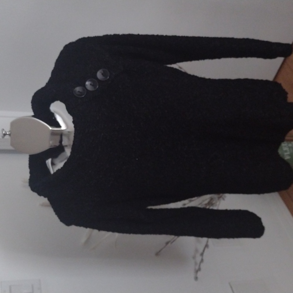 Fashion Essentials Boucle Sweater Medium ptp 21"